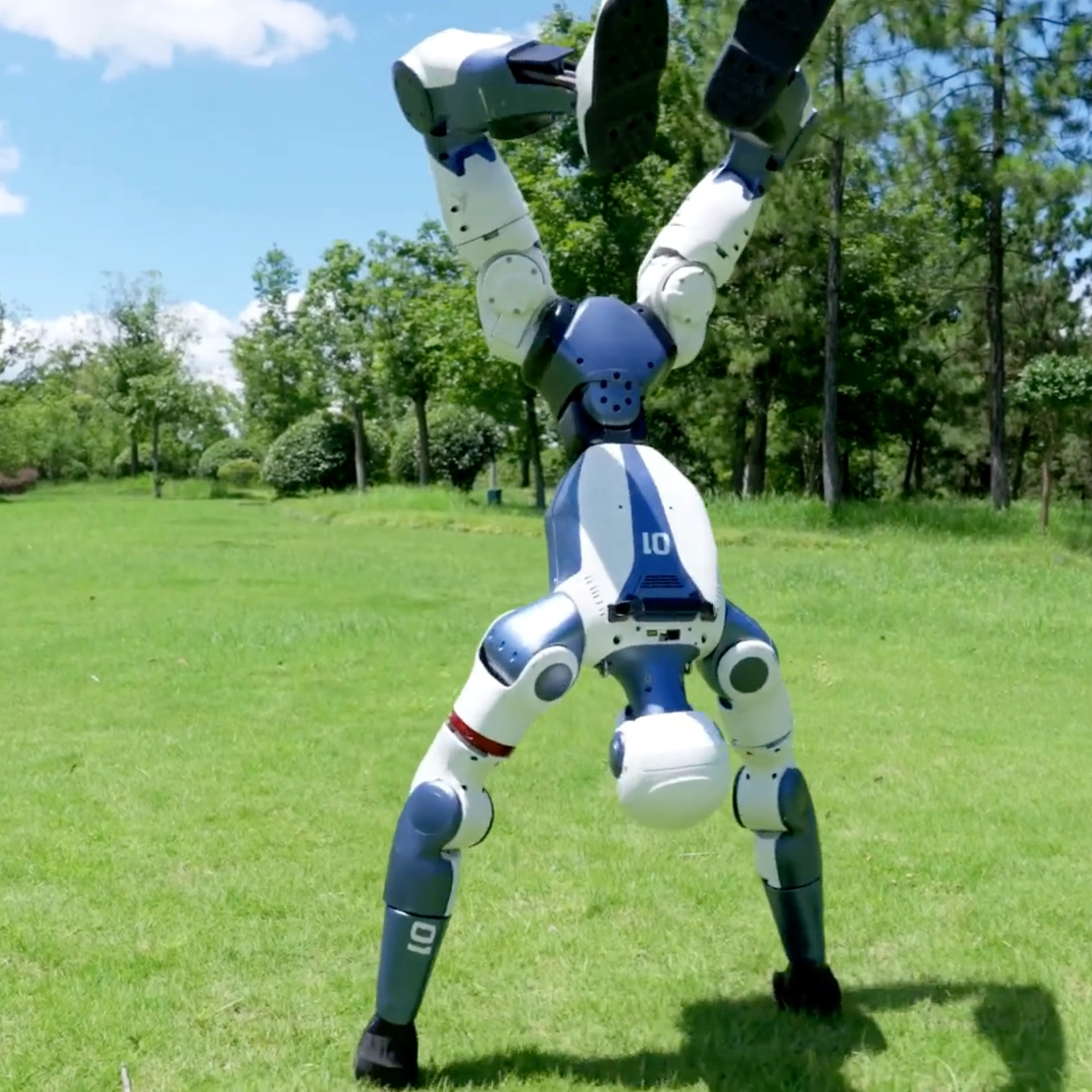 Unitree R1 - Ultra-lightweight, Intelligent Humanoid Robot